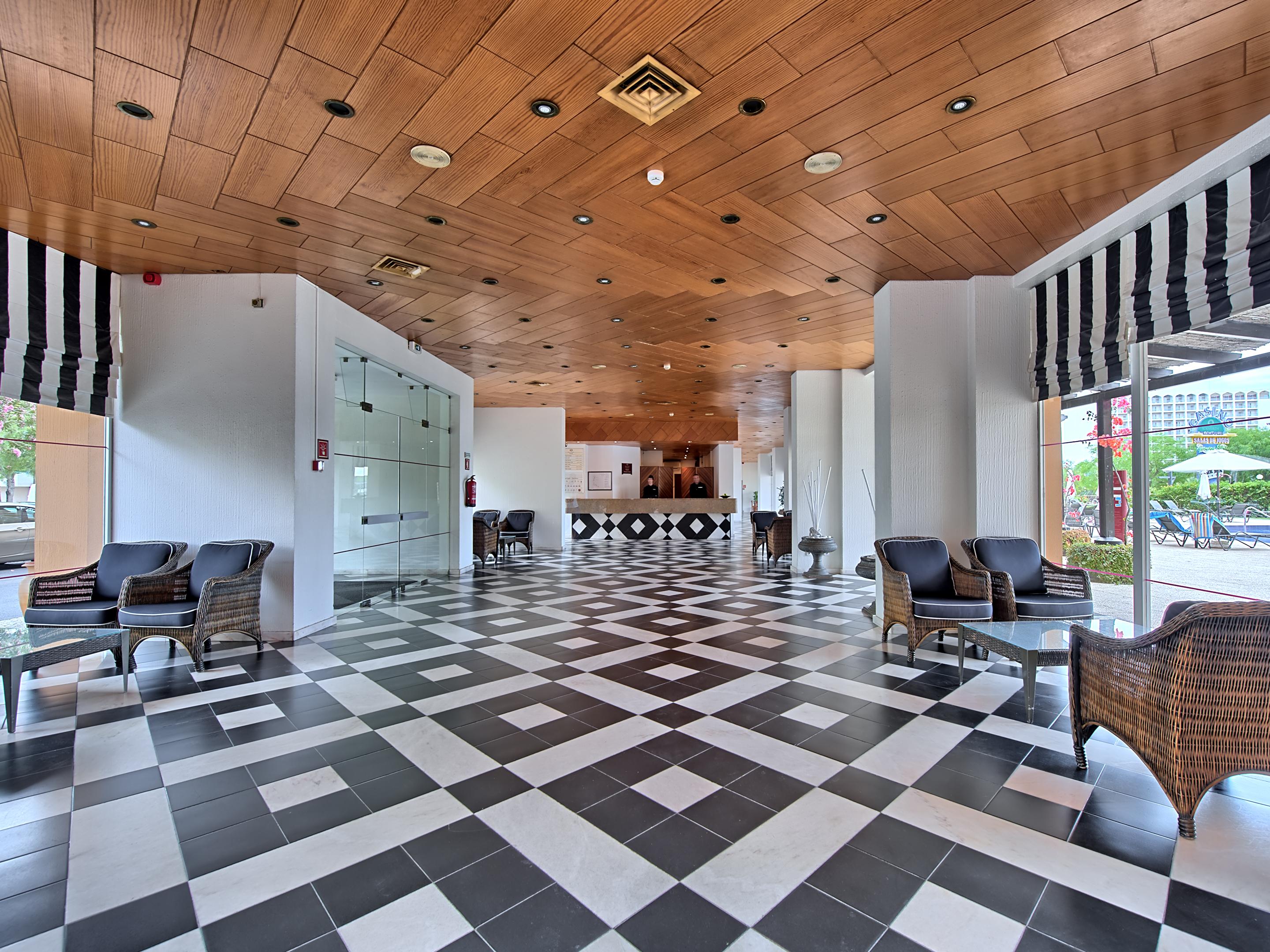 Dom Pedro Portobelo Aparthotel Vilamoura Exterior photo