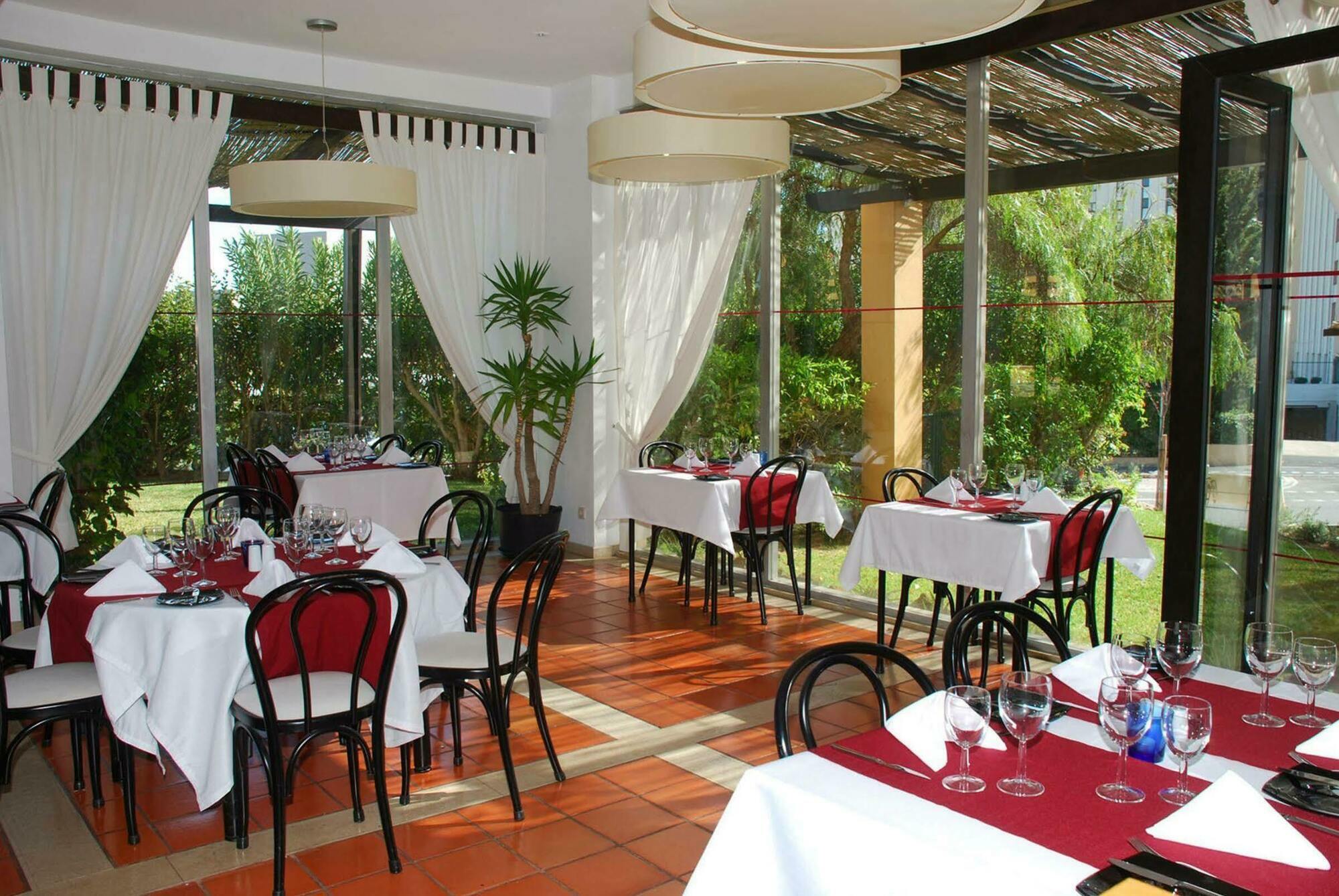 Dom Pedro Portobelo Aparthotel Vilamoura Exterior photo